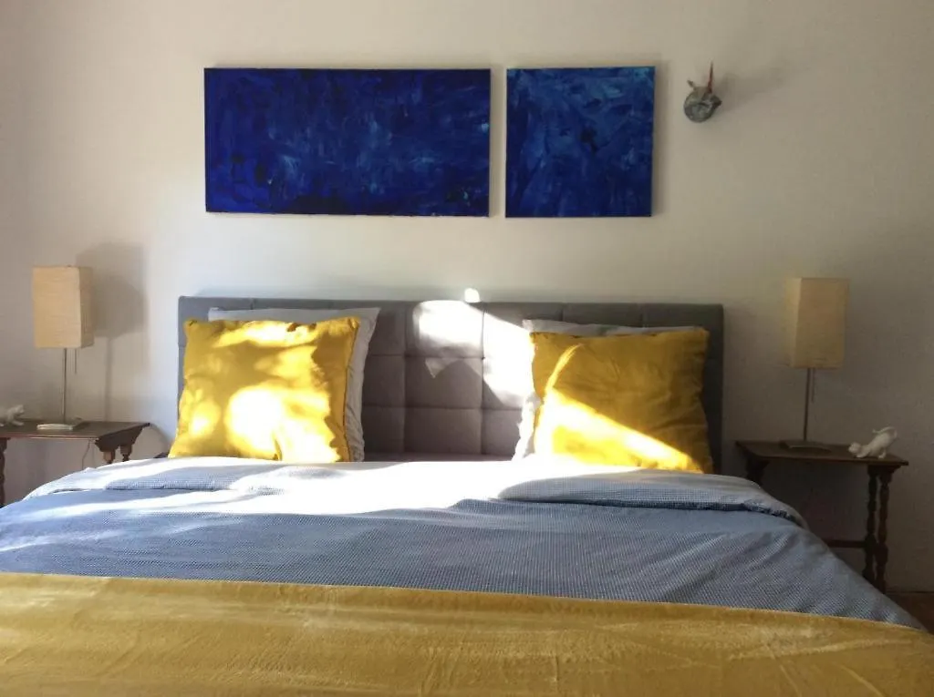 Chambre Double La Cigale Insolite Pierrelatte Homestay