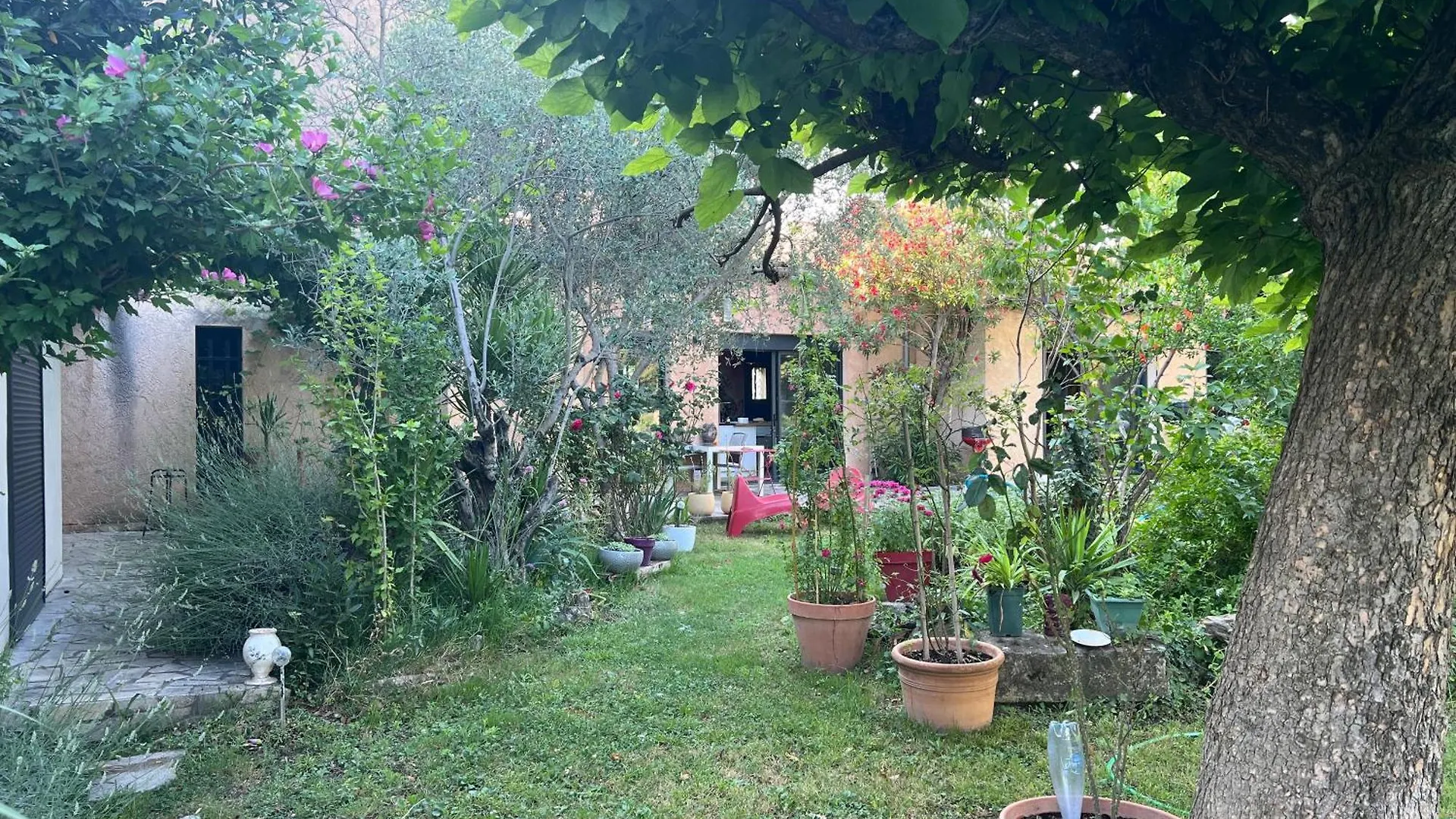 Homestay Chambre Double La Cigale Insolite Pierrelatte