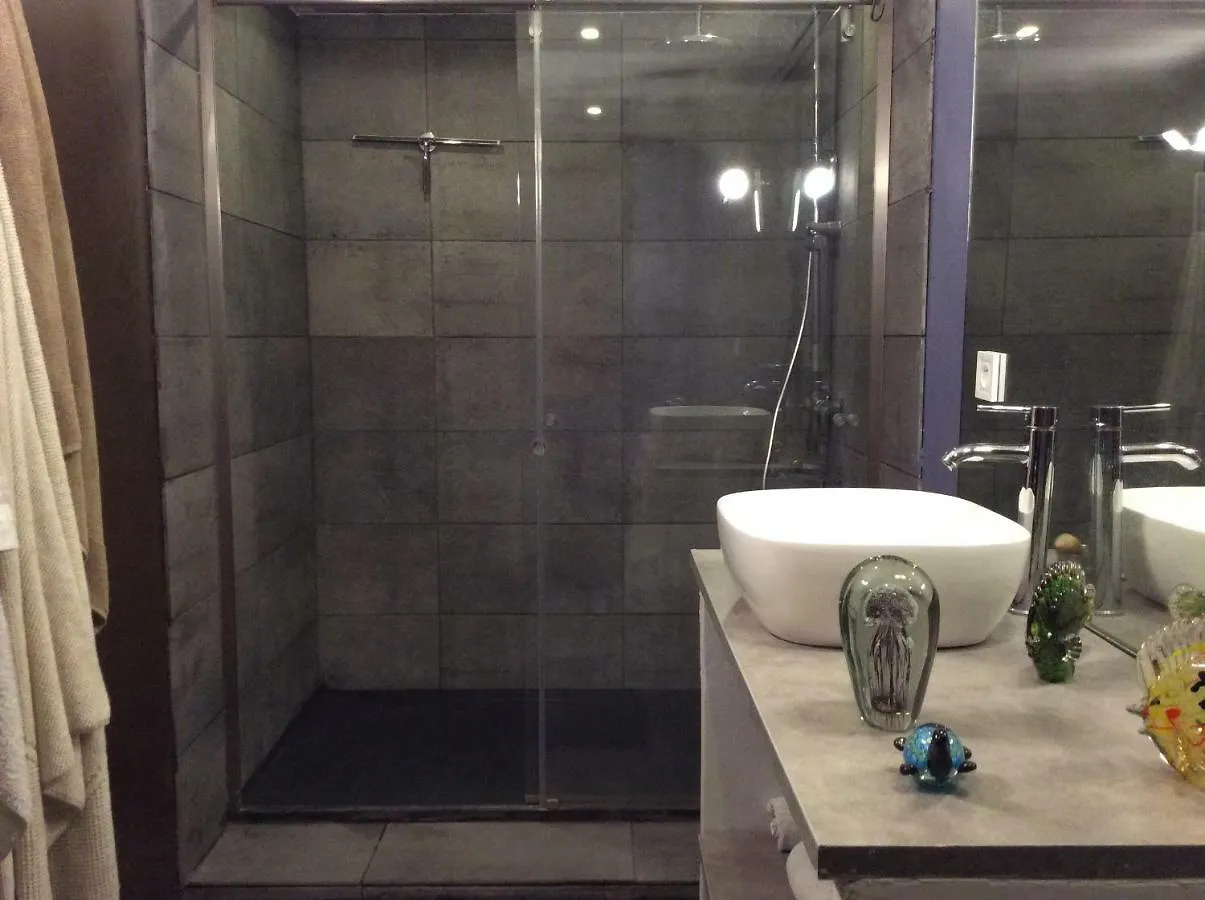 Homestay Chambre Double La Cigale Insolite Pierrelatte